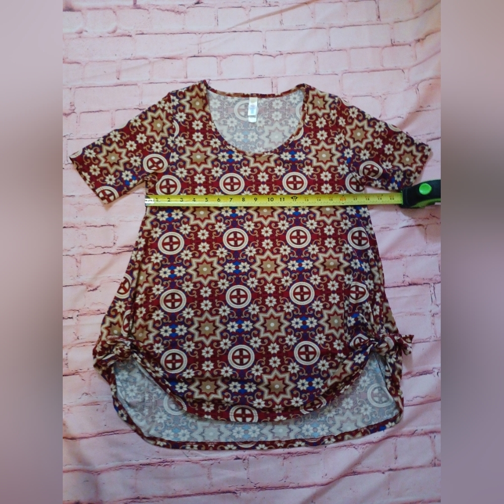 🤍 EUC LuLaRoe Red & Brown Shirt Size S - Picture 7 of 8